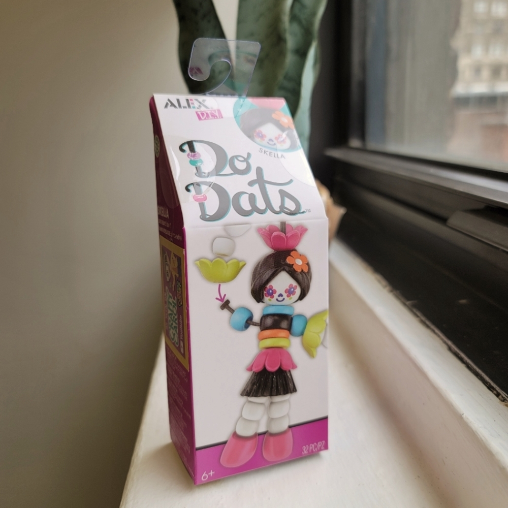 do dats diy keychain skella. series 2. nib